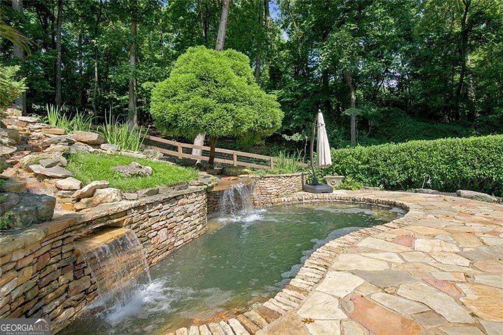 7560 Bridgegate Court