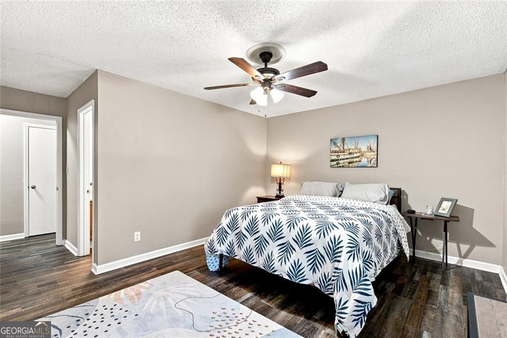 2604 Fairway Oaks
