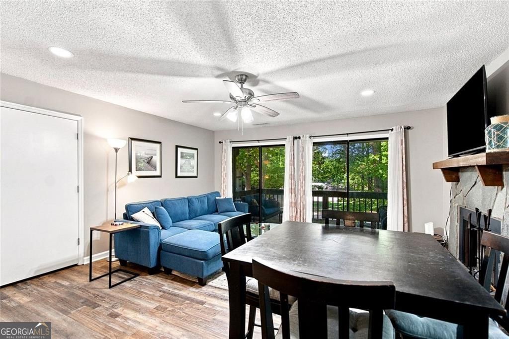 2604 Fairway Oaks