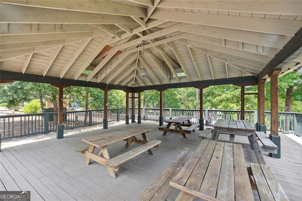 2604 Fairway Oaks