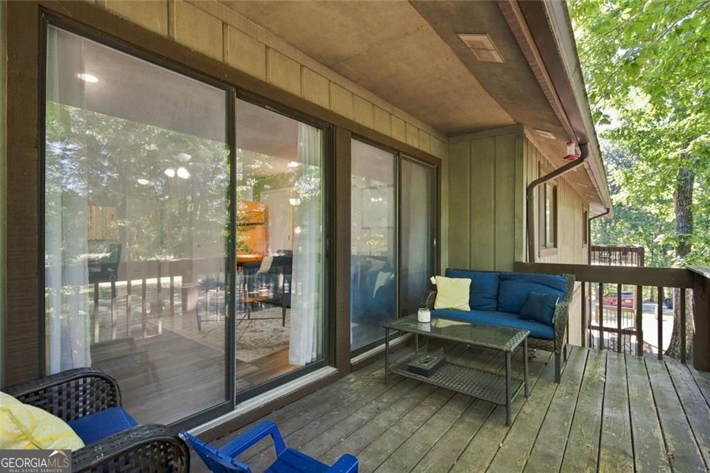 2604 Fairway Oaks
