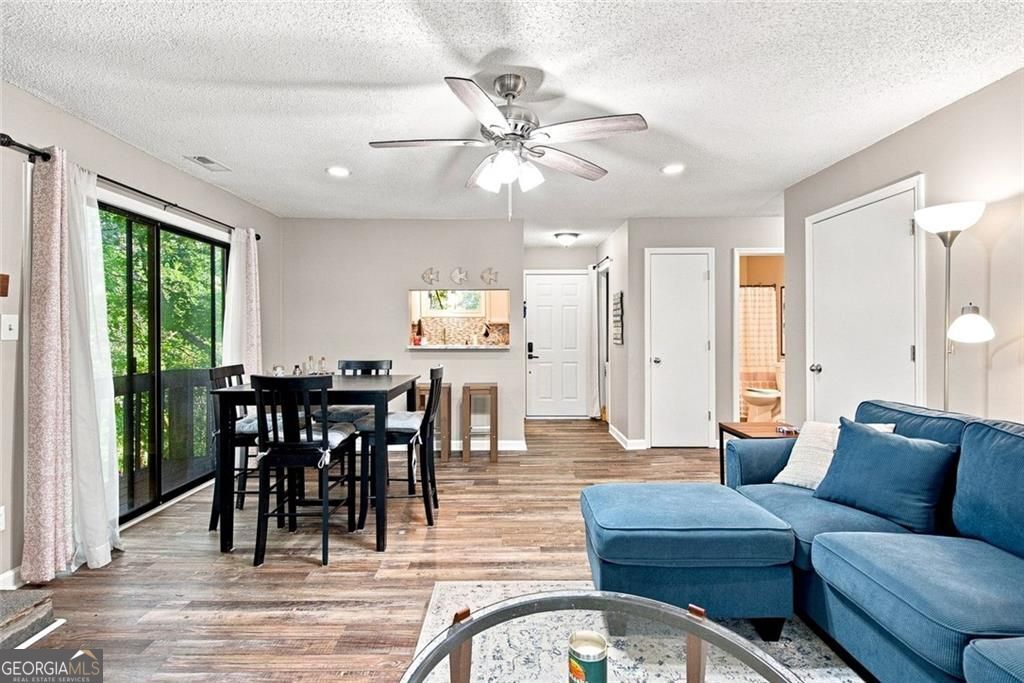 2604 Fairway Oaks