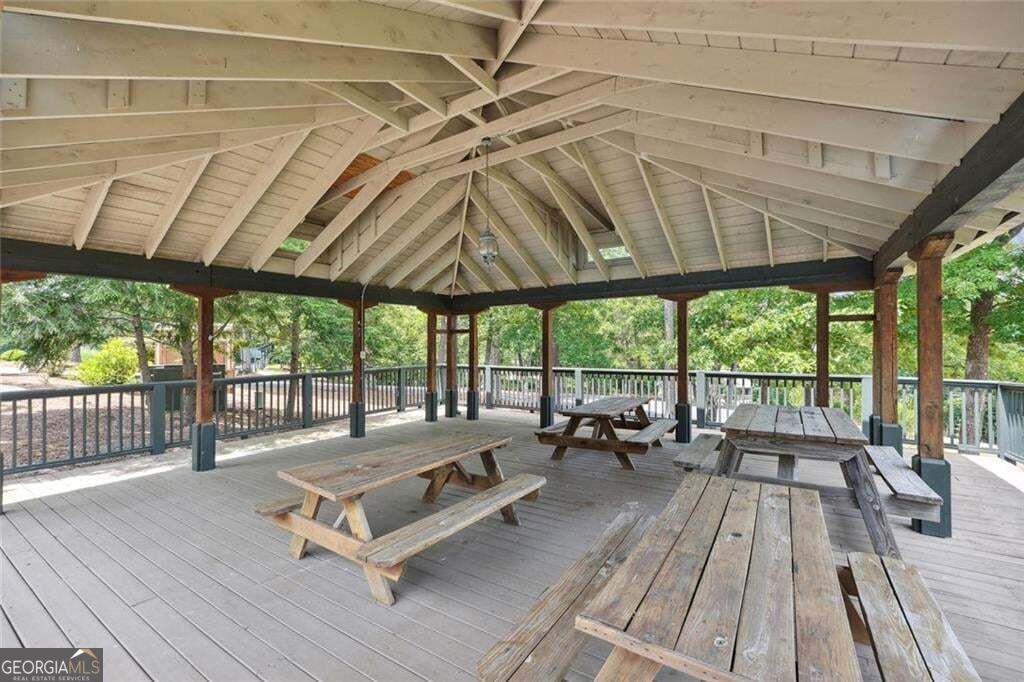 2604 Fairway Oaks