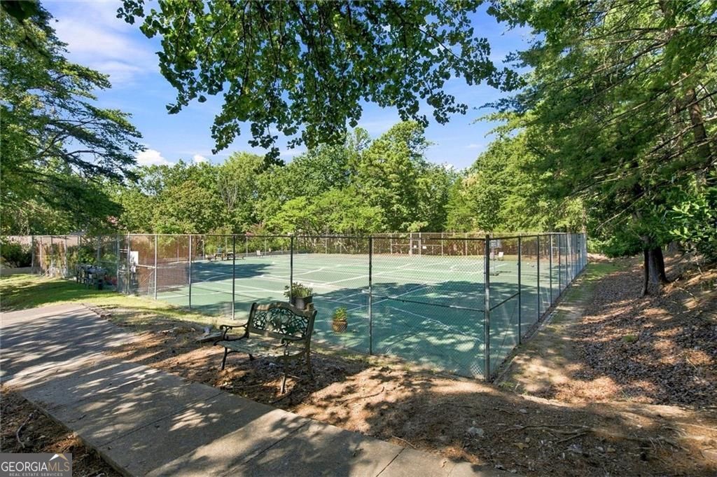 2604 Fairway Oaks