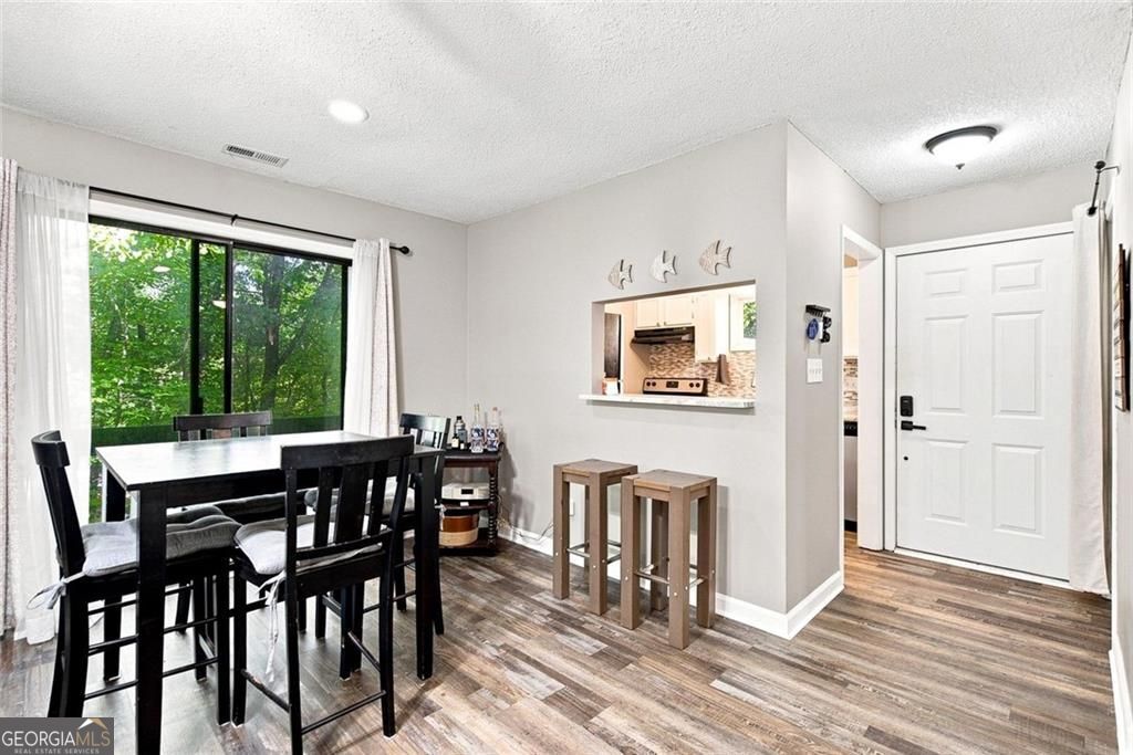 2604 Fairway Oaks