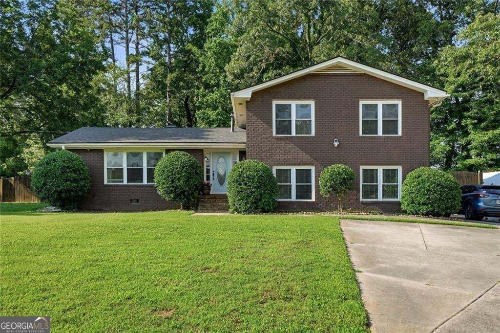 2725 Spring Drive