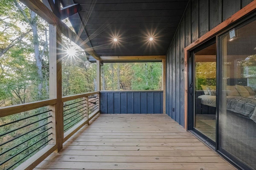 61 River Retreat Road