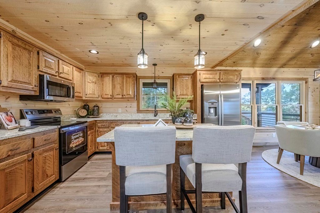 61 River Retreat Road