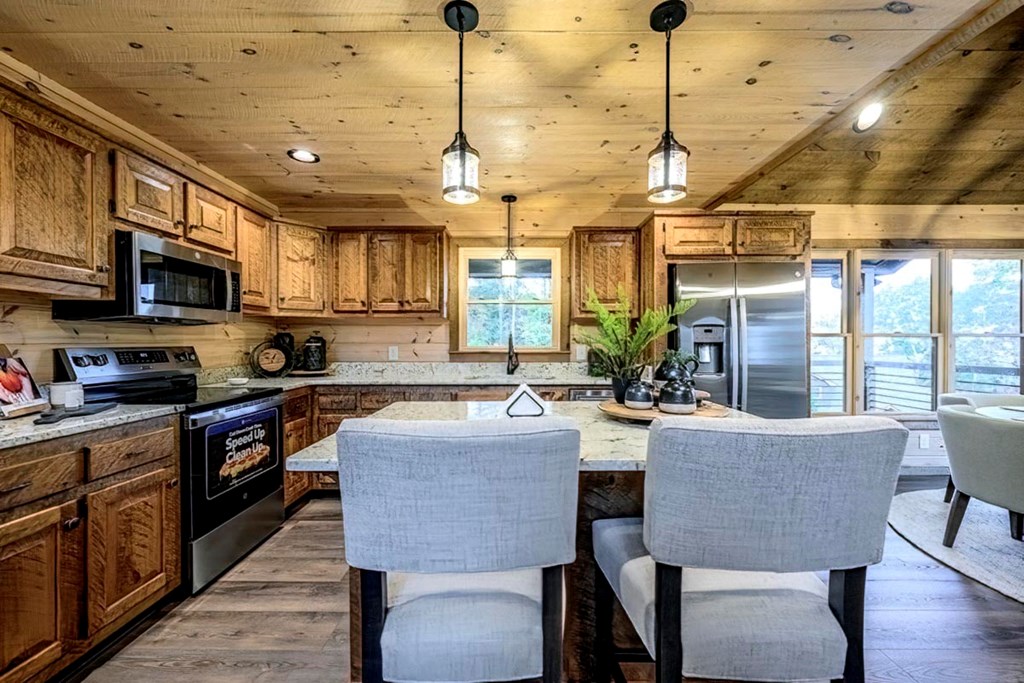 61 River Retreat Road