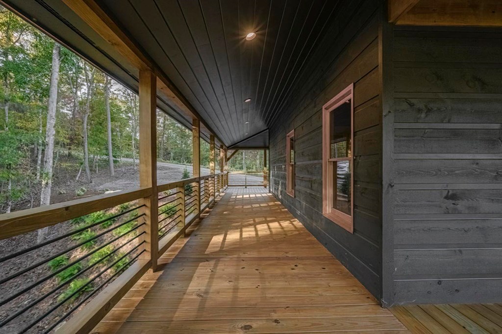 61 River Retreat Road