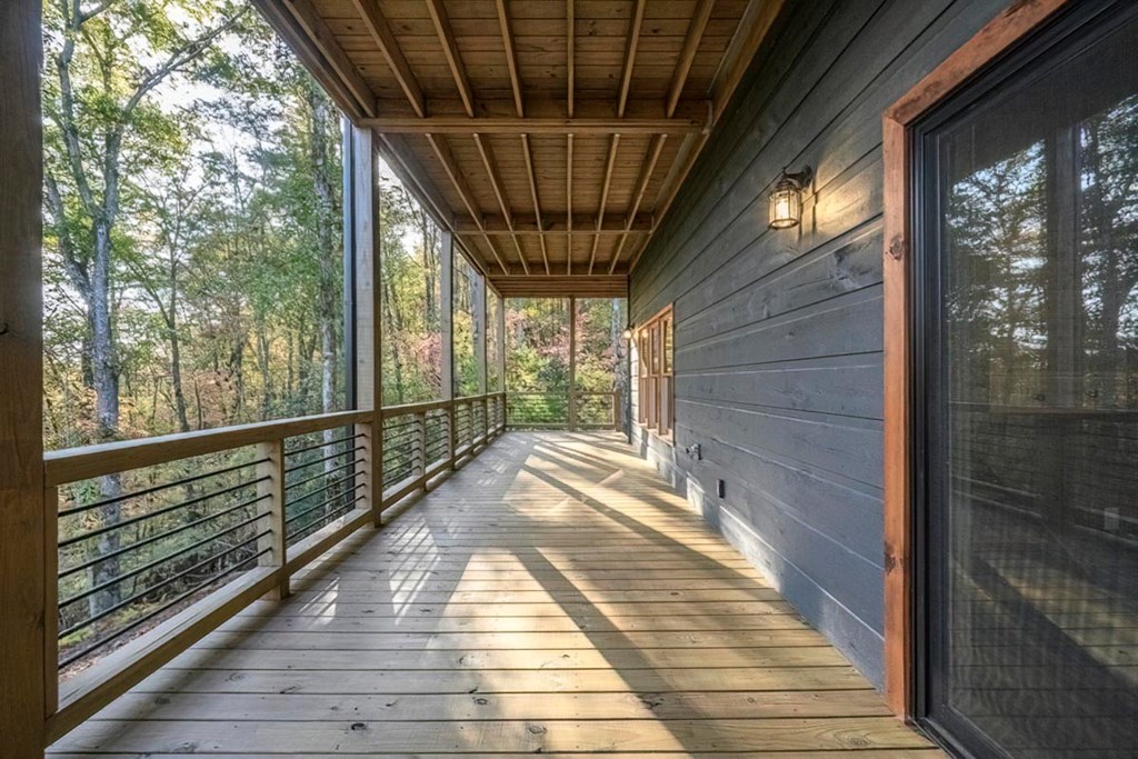 61 River Retreat Road