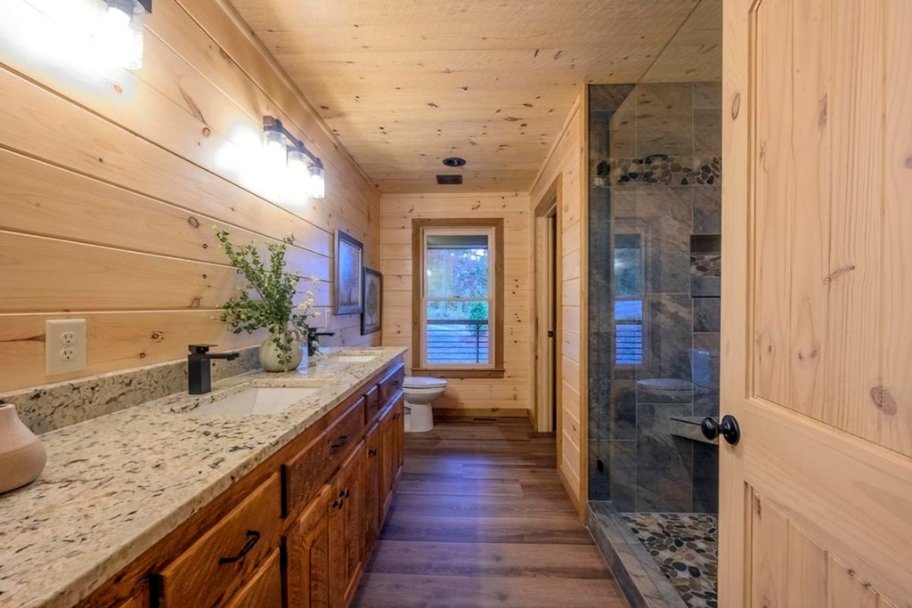 61 River Retreat Road