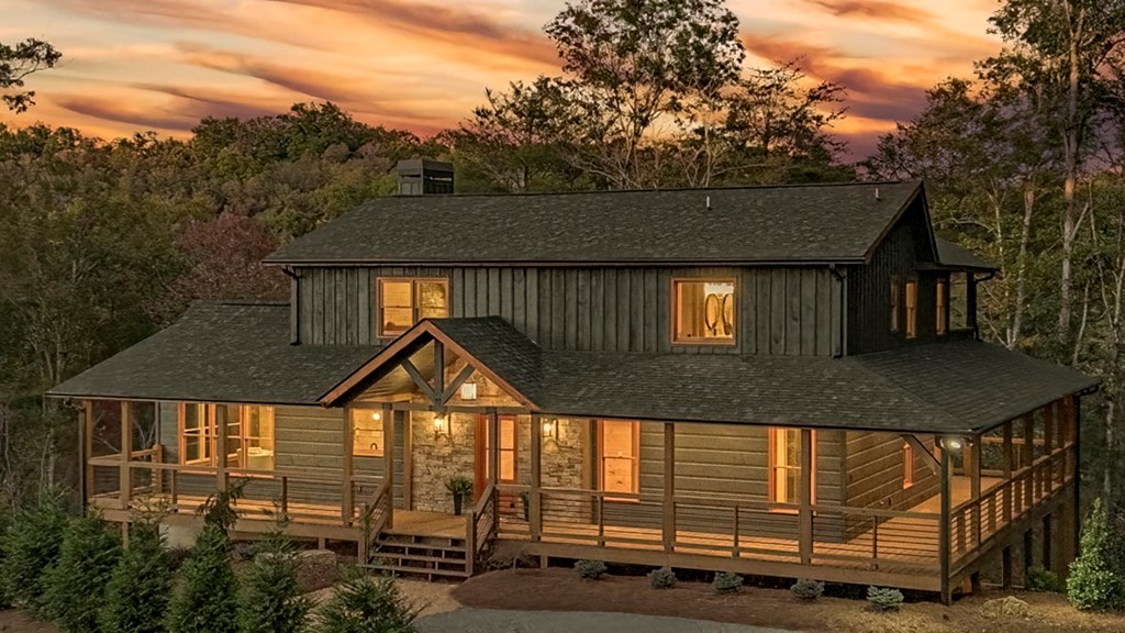 61 River Retreat Road