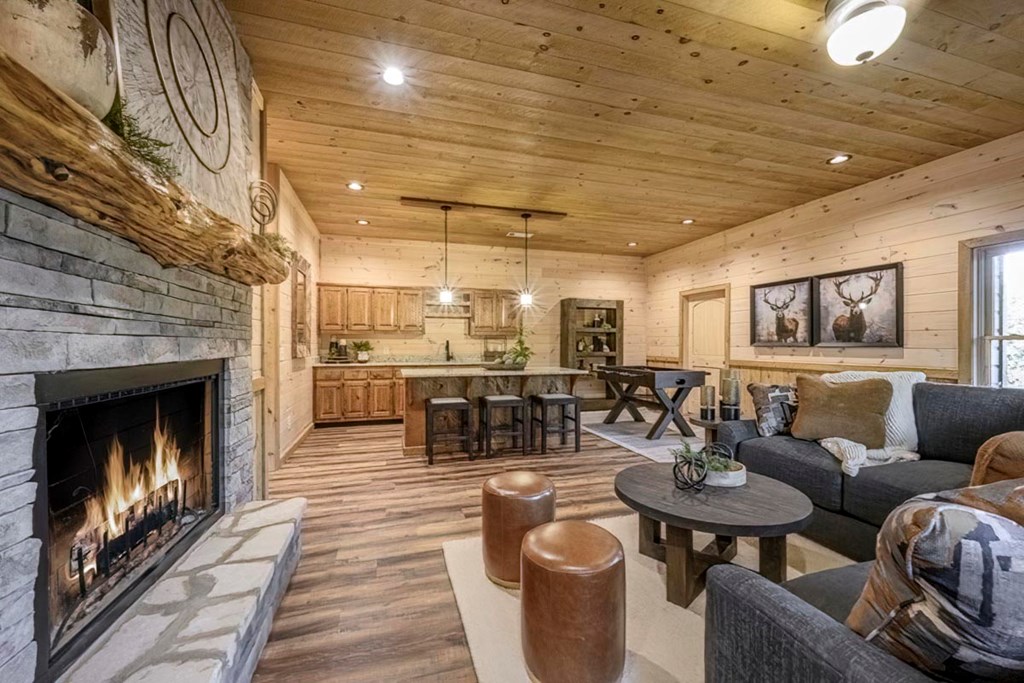 61 River Retreat Road