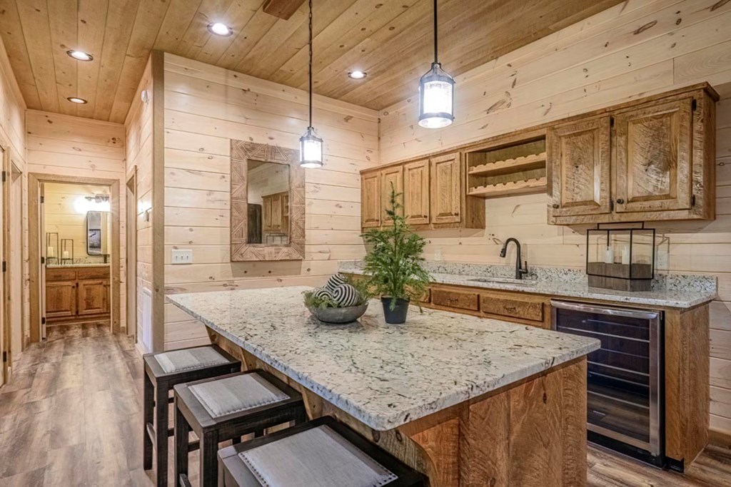 61 River Retreat Road