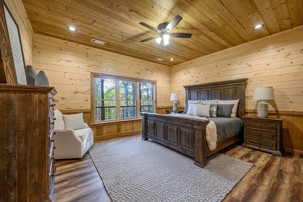 61 River Retreat Road