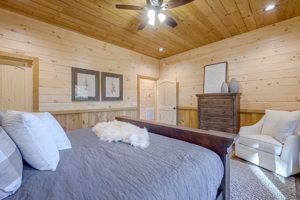 61 River Retreat Road