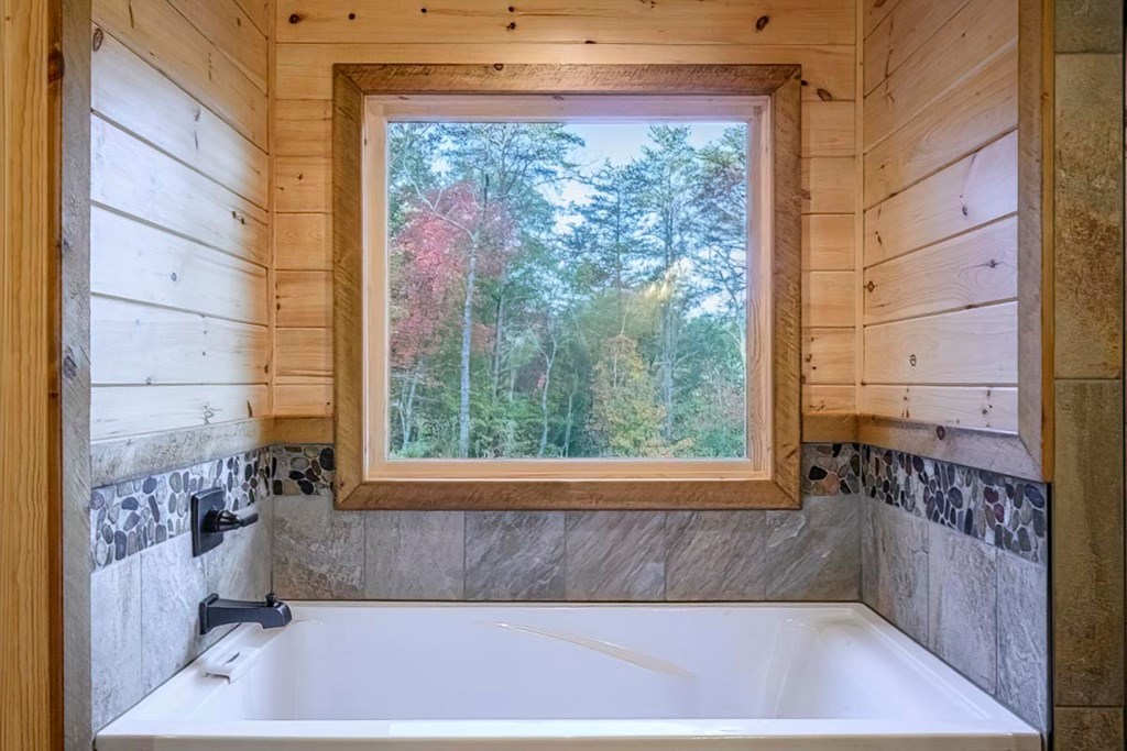 61 River Retreat Road