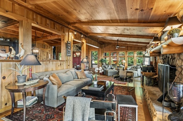 772 Double Knob Road