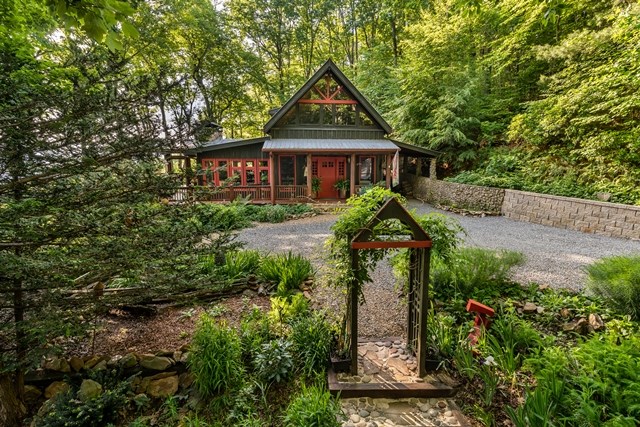 772 Double Knob Road