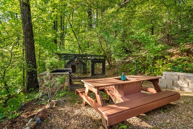 772 Double Knob Road