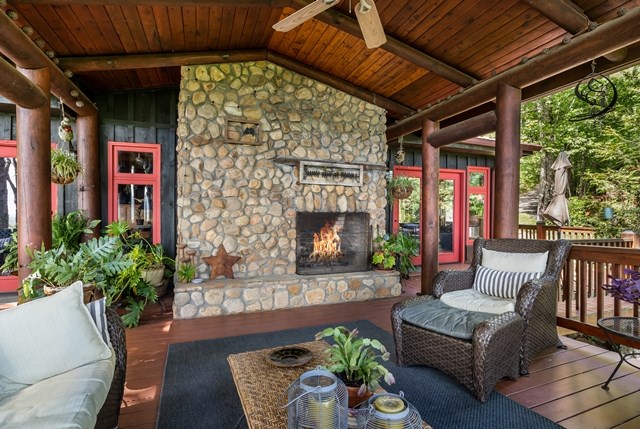772 Double Knob Road