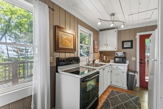 772 Double Knob Road