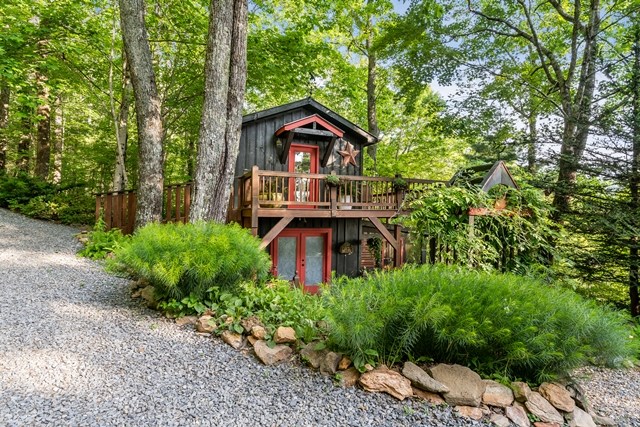 772 Double Knob Road