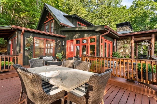 772 Double Knob Road