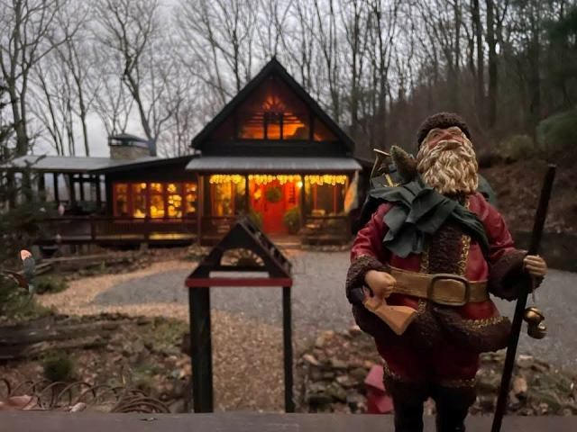 772 Double Knob Road