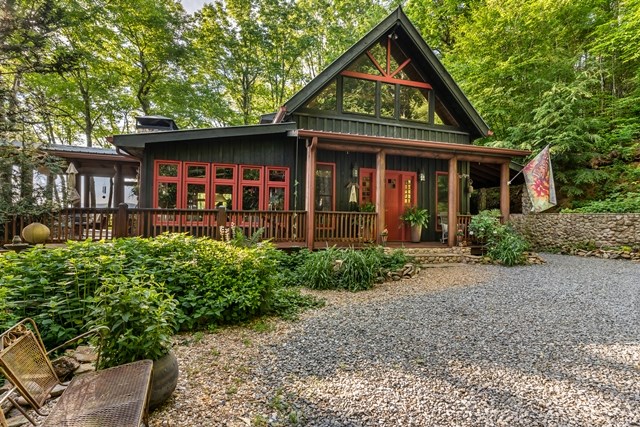 772 Double Knob Road