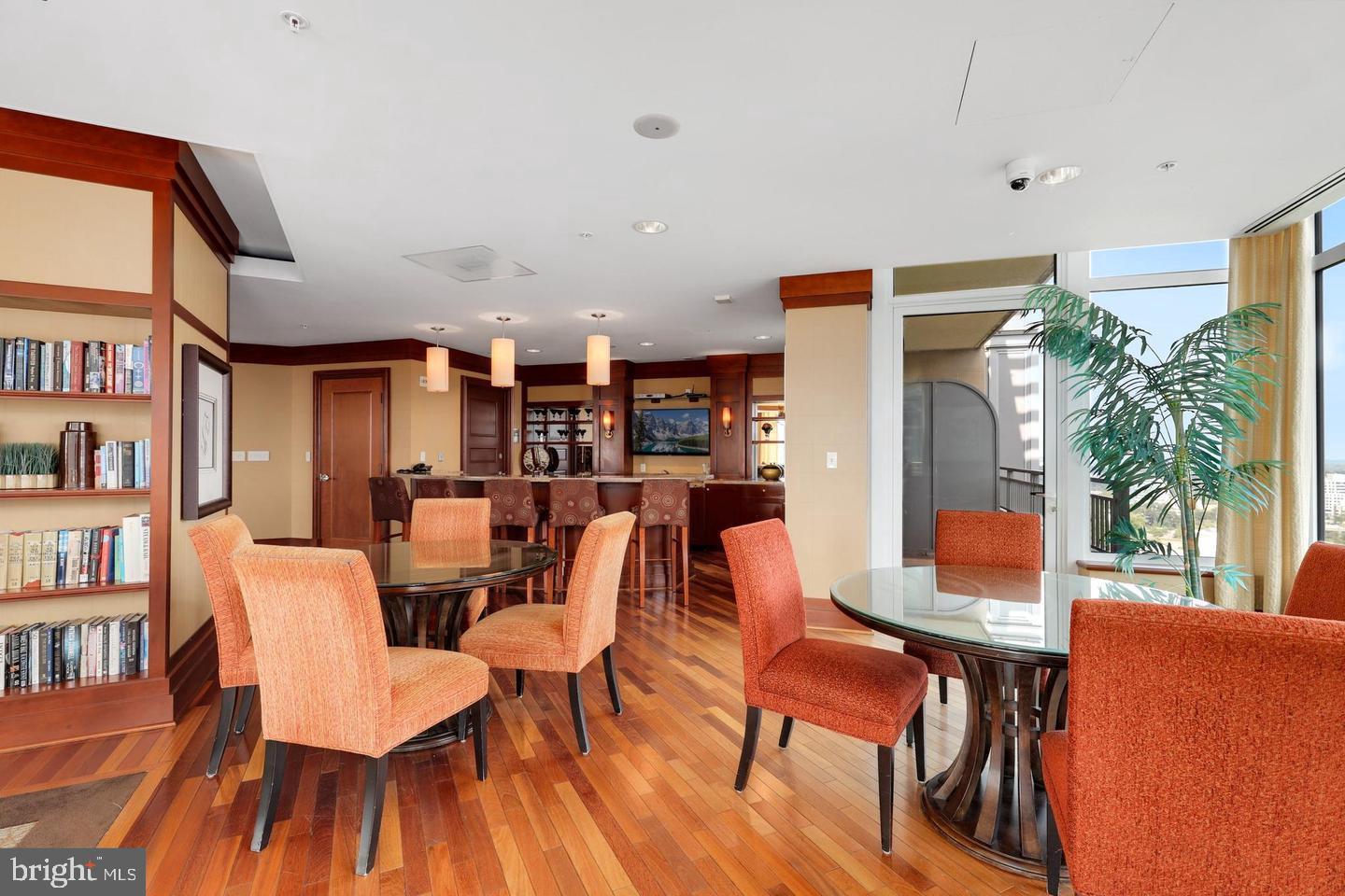 8220 CRESTWOOD HEIGHTS DR #1017