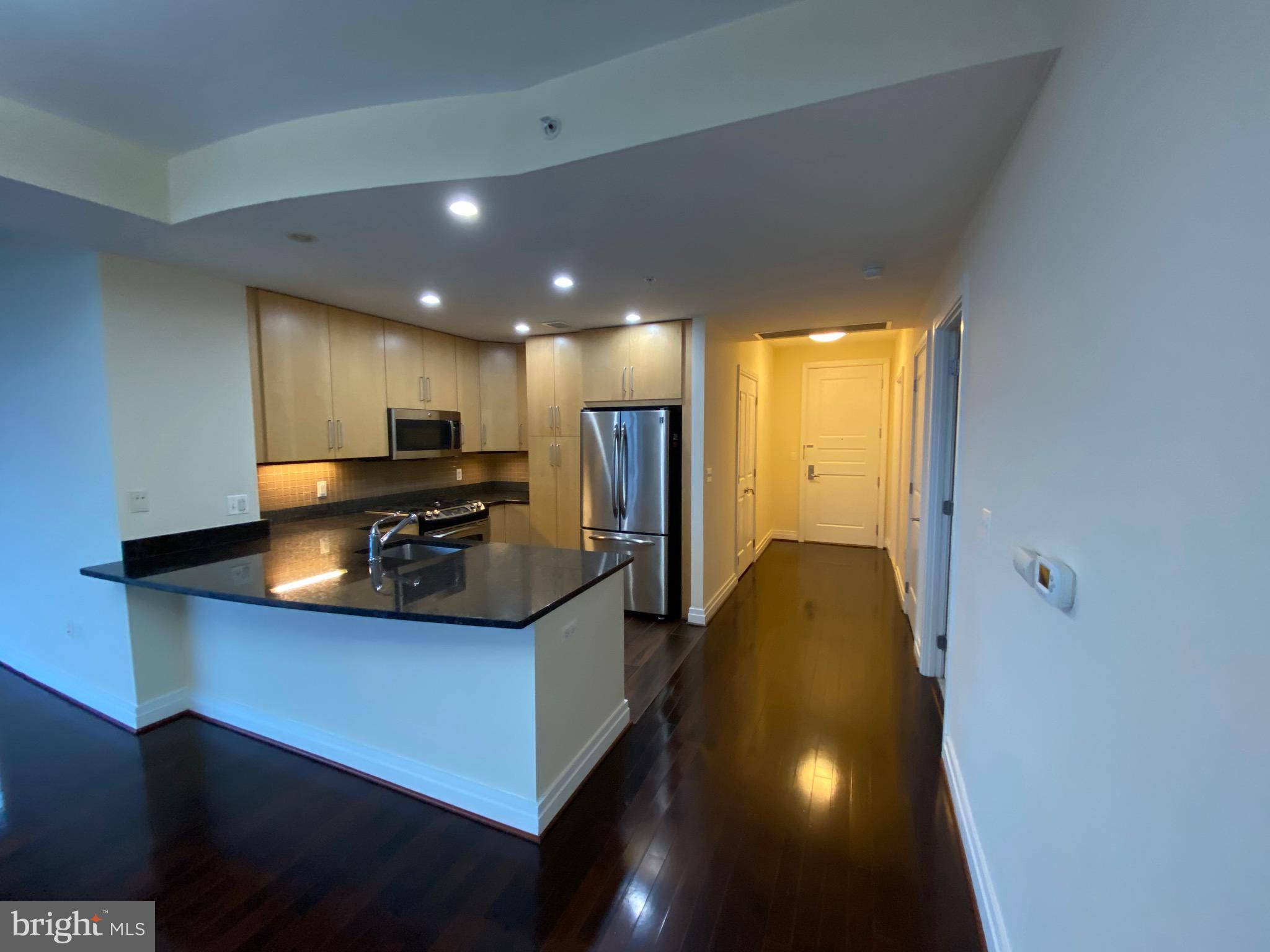 8220 CRESTWOOD HEIGHTS DR #1017