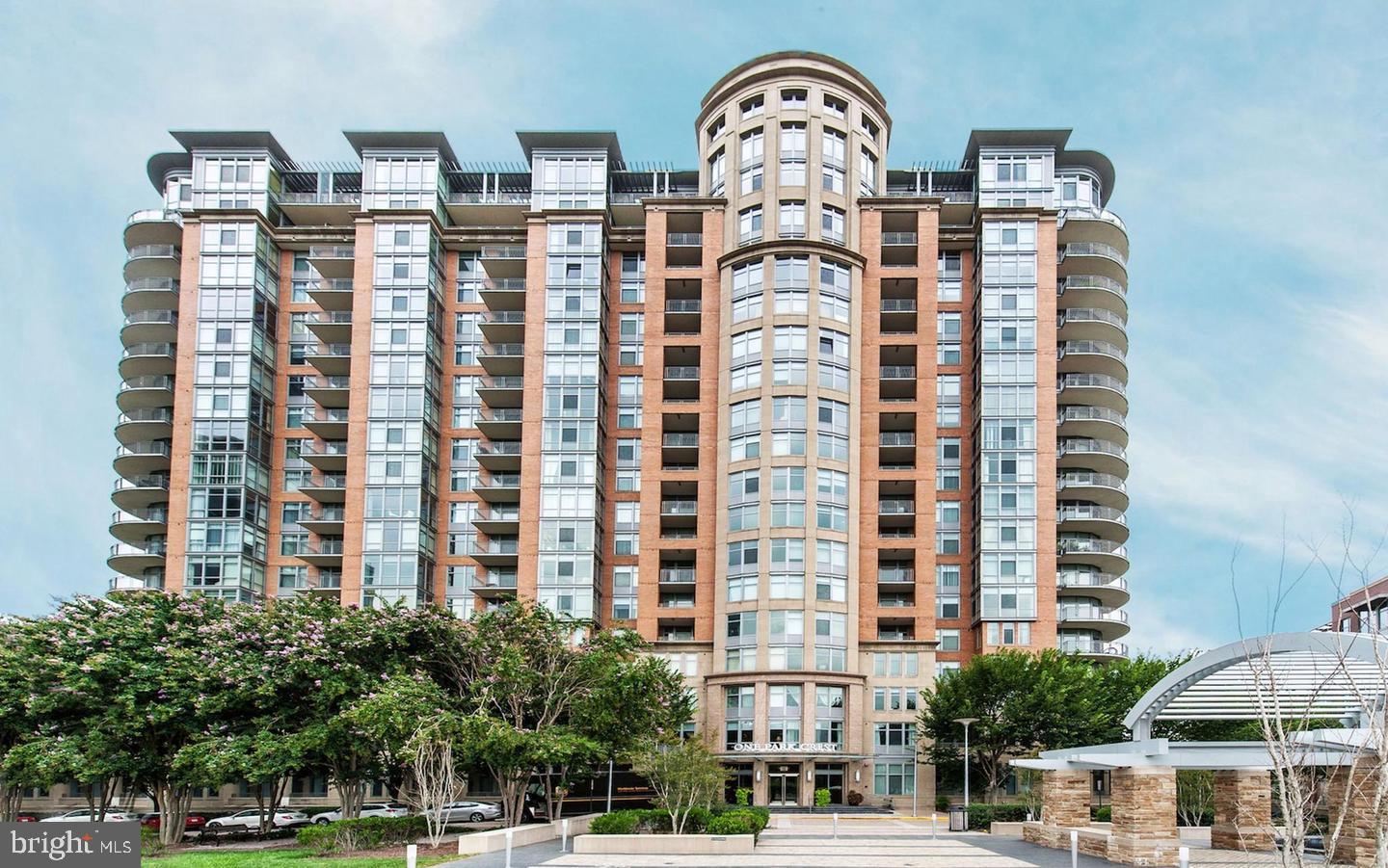 8220 CRESTWOOD HEIGHTS DR #1017