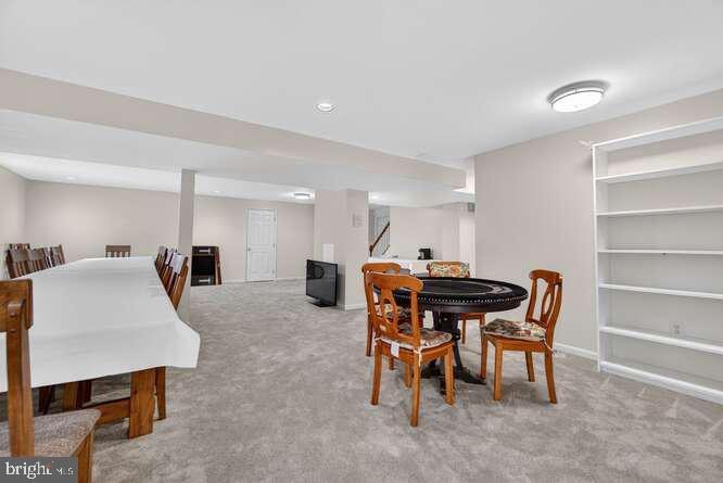 2407 LELLAH COURT