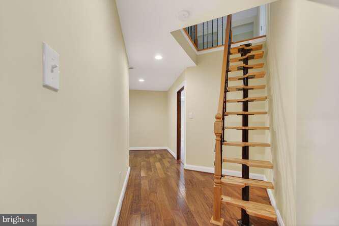 2407 LELLAH COURT