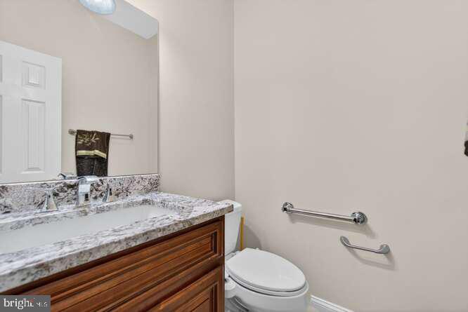 2407 LELLAH COURT