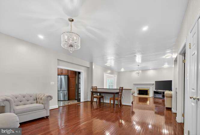 2407 LELLAH COURT