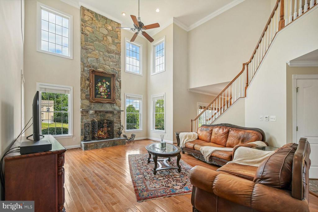 17586 Tobermory Pl