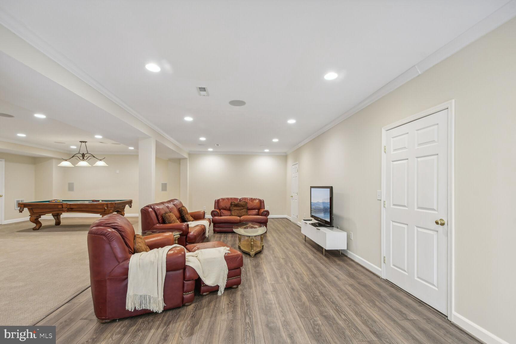 17586 Tobermory Pl