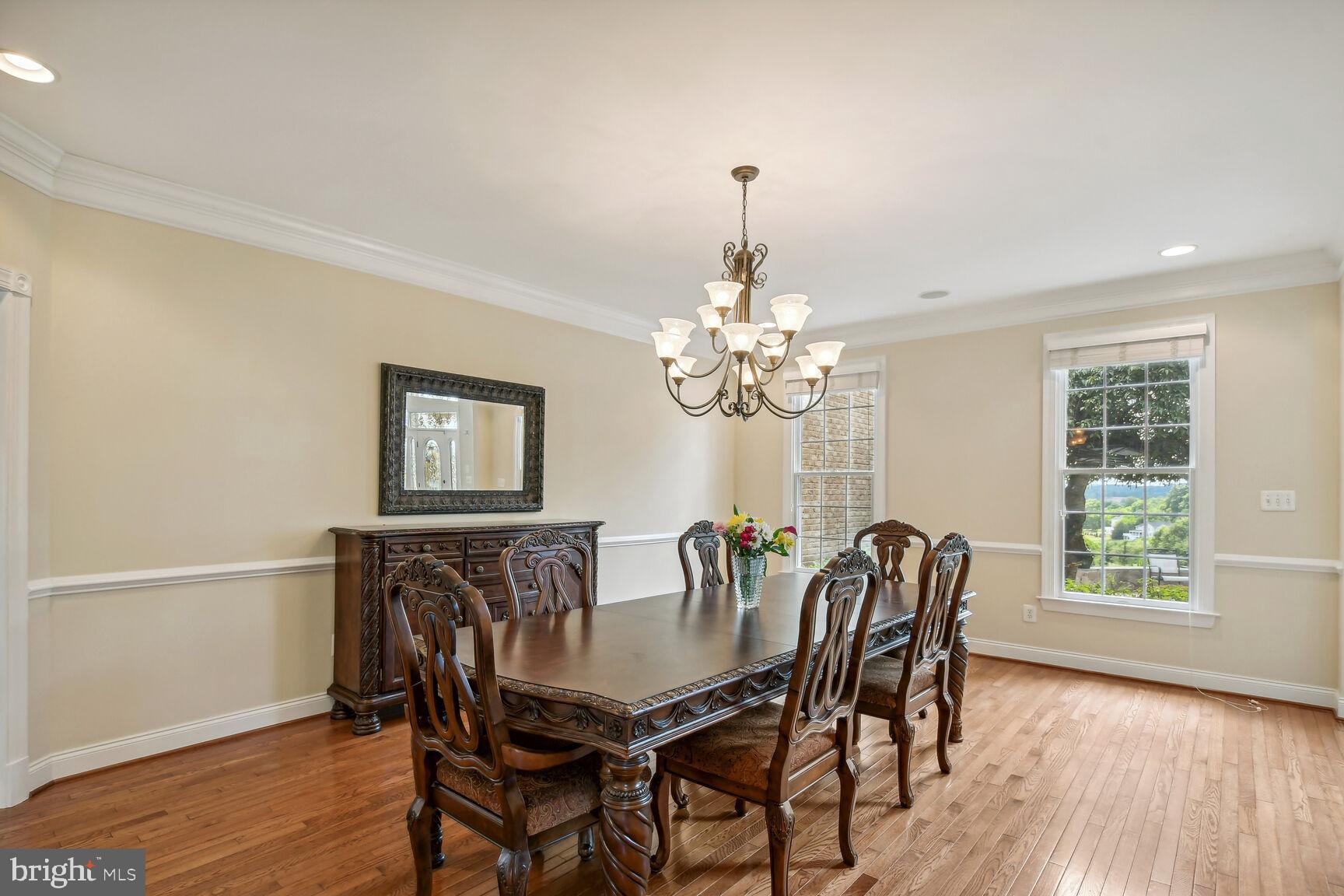 17586 Tobermory Pl