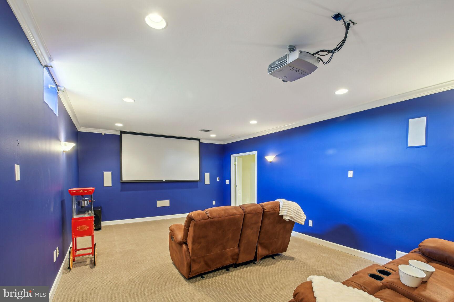 17586 Tobermory Pl