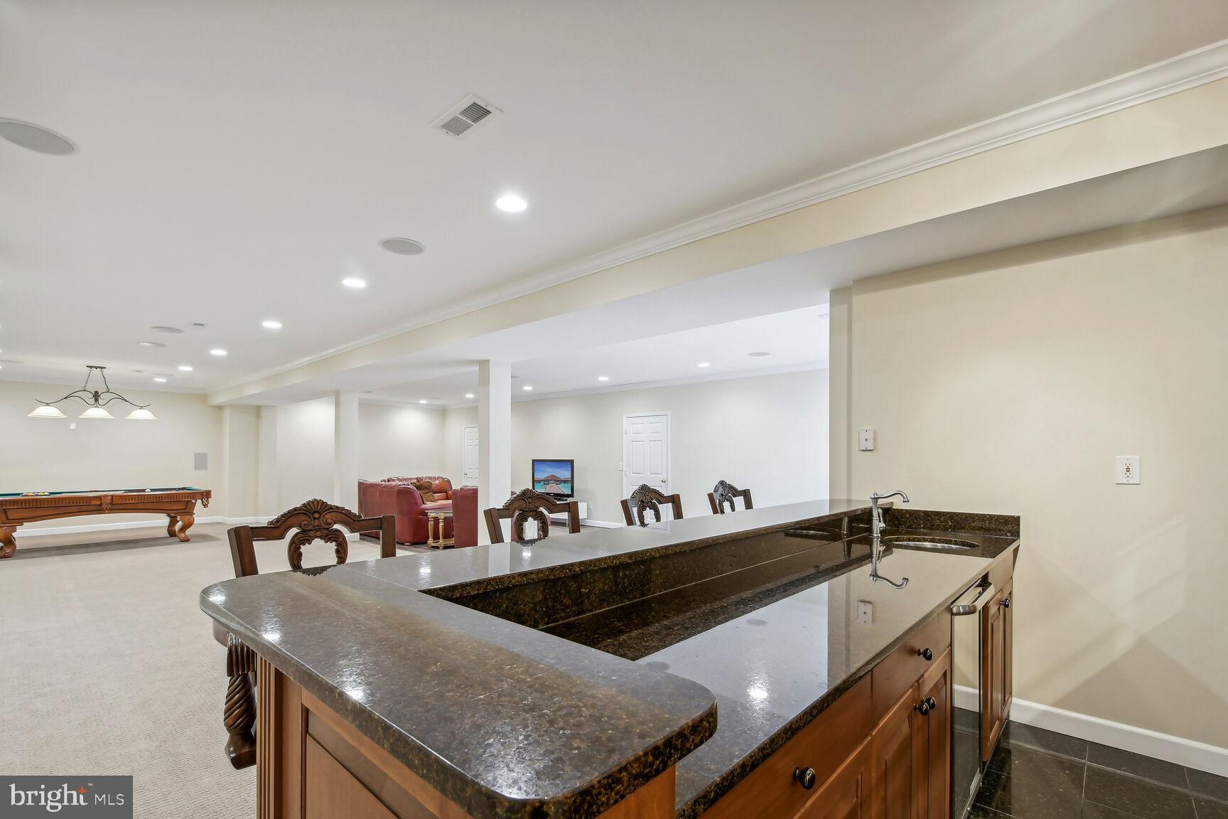 17586 Tobermory Pl