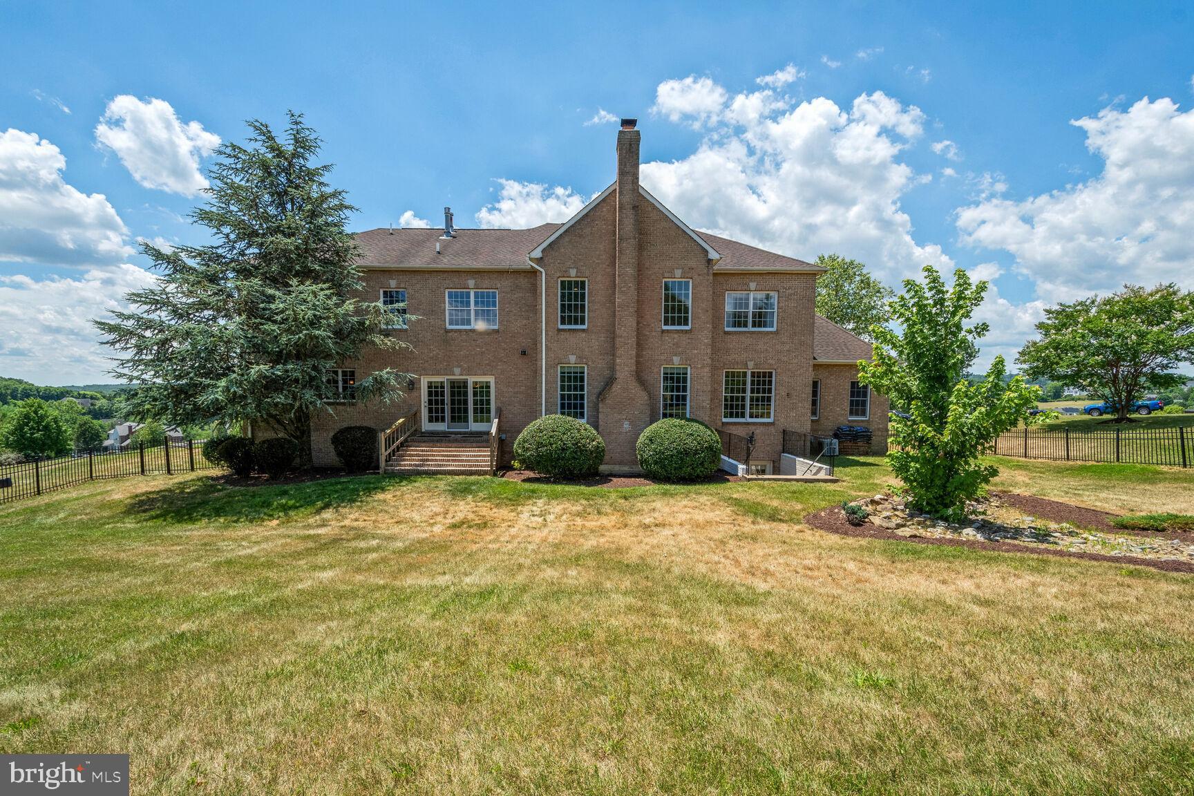 17586 Tobermory Pl