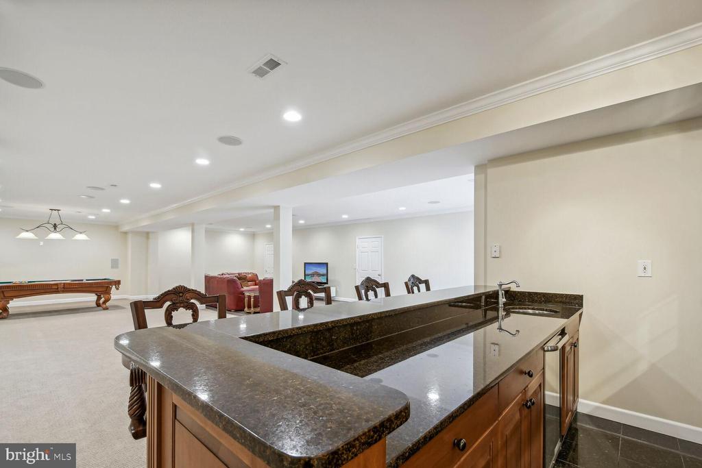 17586 Tobermory Pl