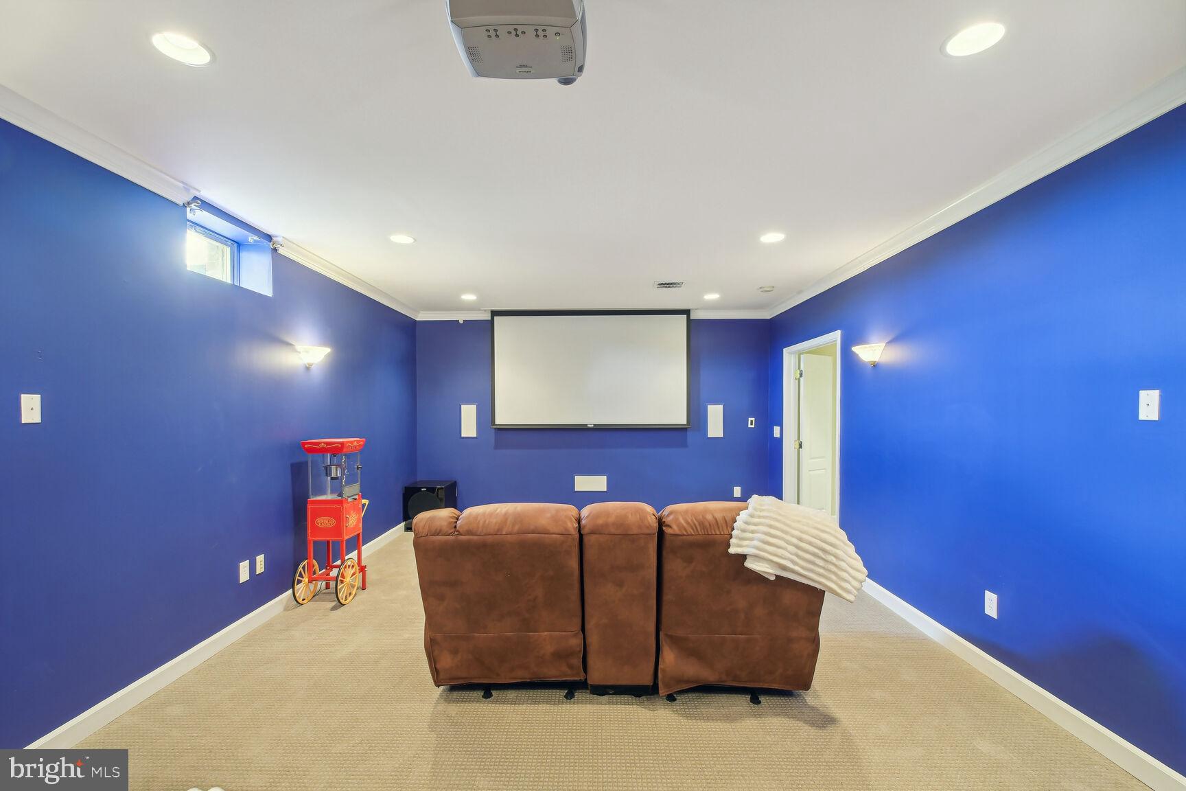 17586 Tobermory Pl