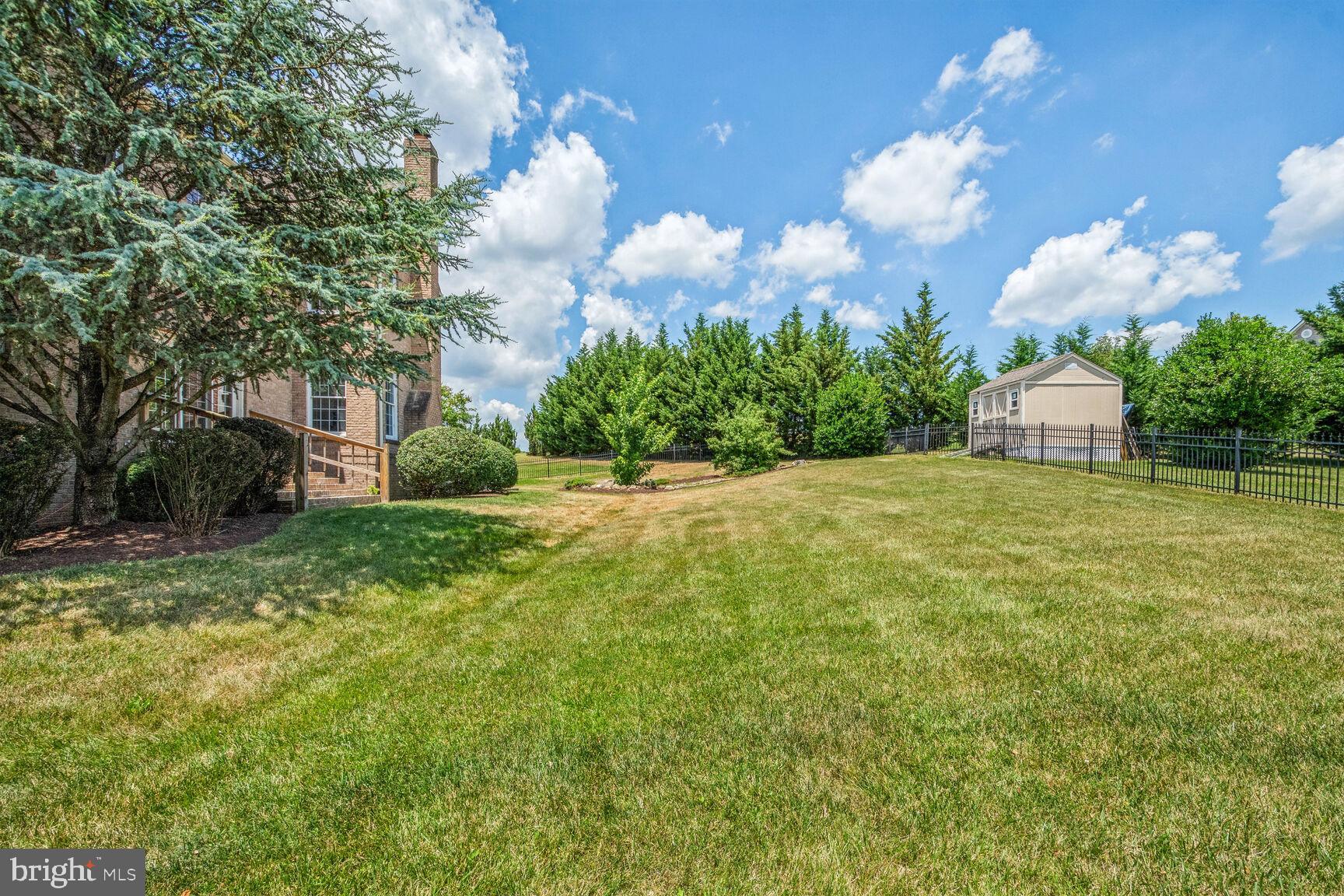 17586 Tobermory Pl