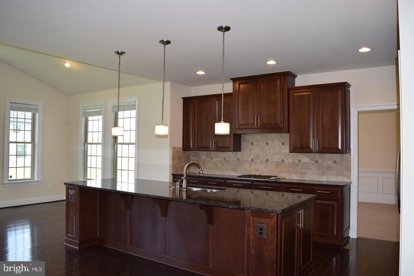 42159 TECUMSEH HILLS DR