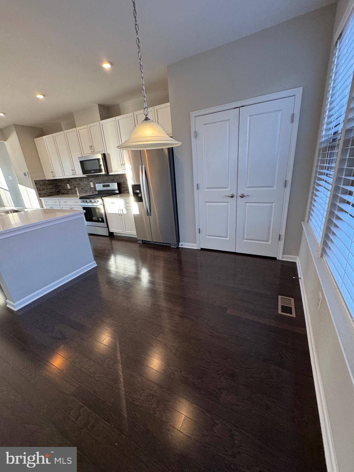 120 TOLOCKA TERRACE NE