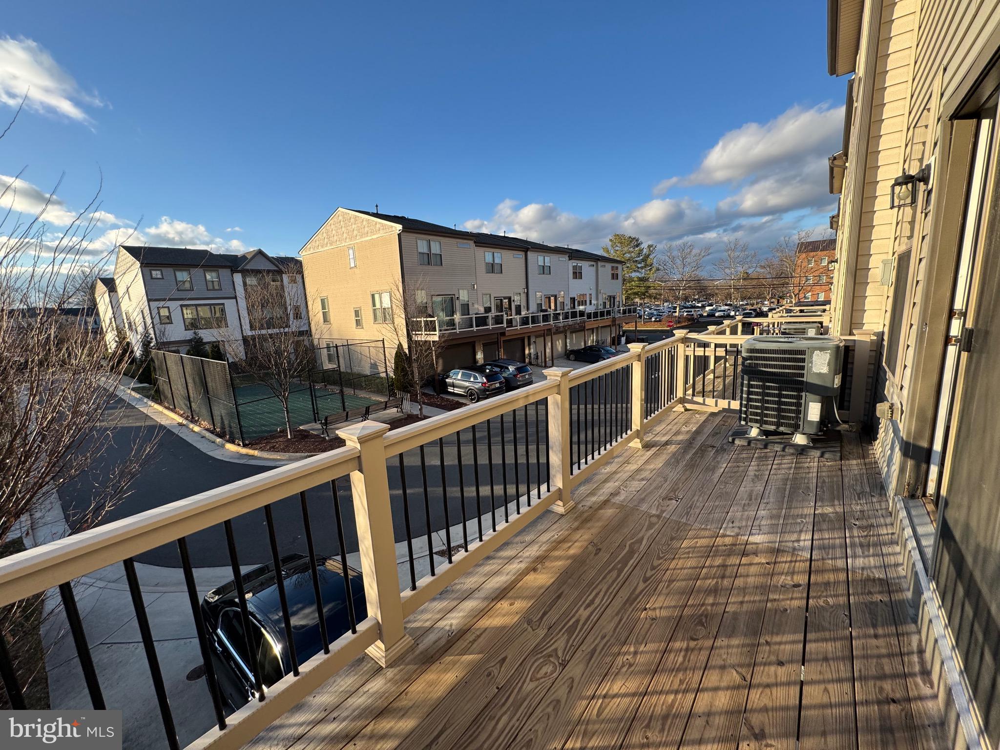 120 TOLOCKA TERRACE NE